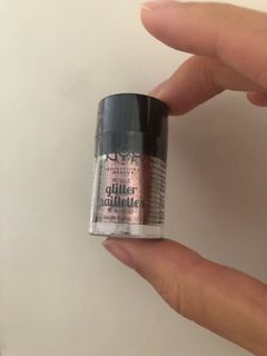 （分類：）位於 。 由 fionayf 提交（商品編號 1131257227，圖片 1）。簡介： 。