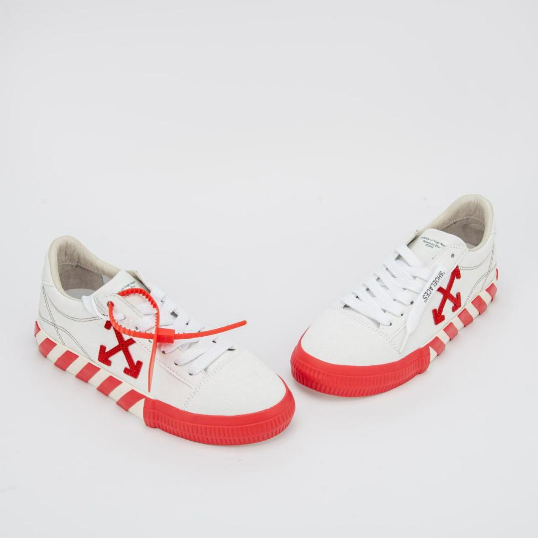 off white low vulcanized red