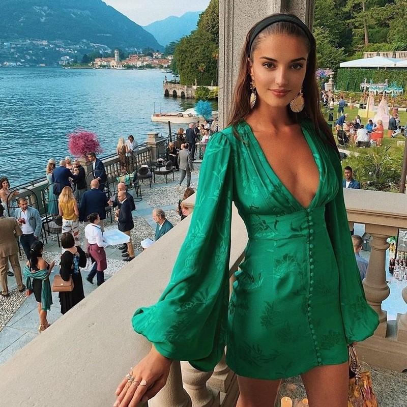 Emerald green satin dress short clearance