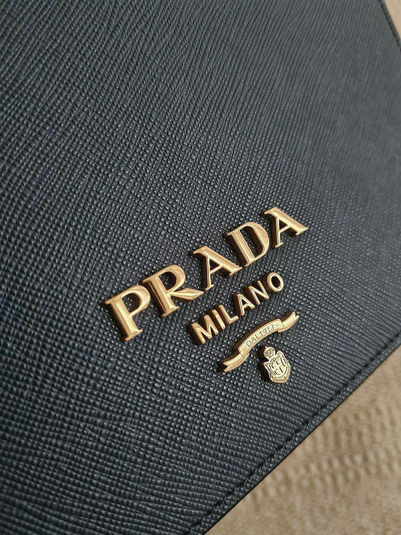 Prada Pattina Shoulder Chain Blue Saffiano Leather Cross Body Bag. Get the  trendiest Cross Body Bag of the sea…