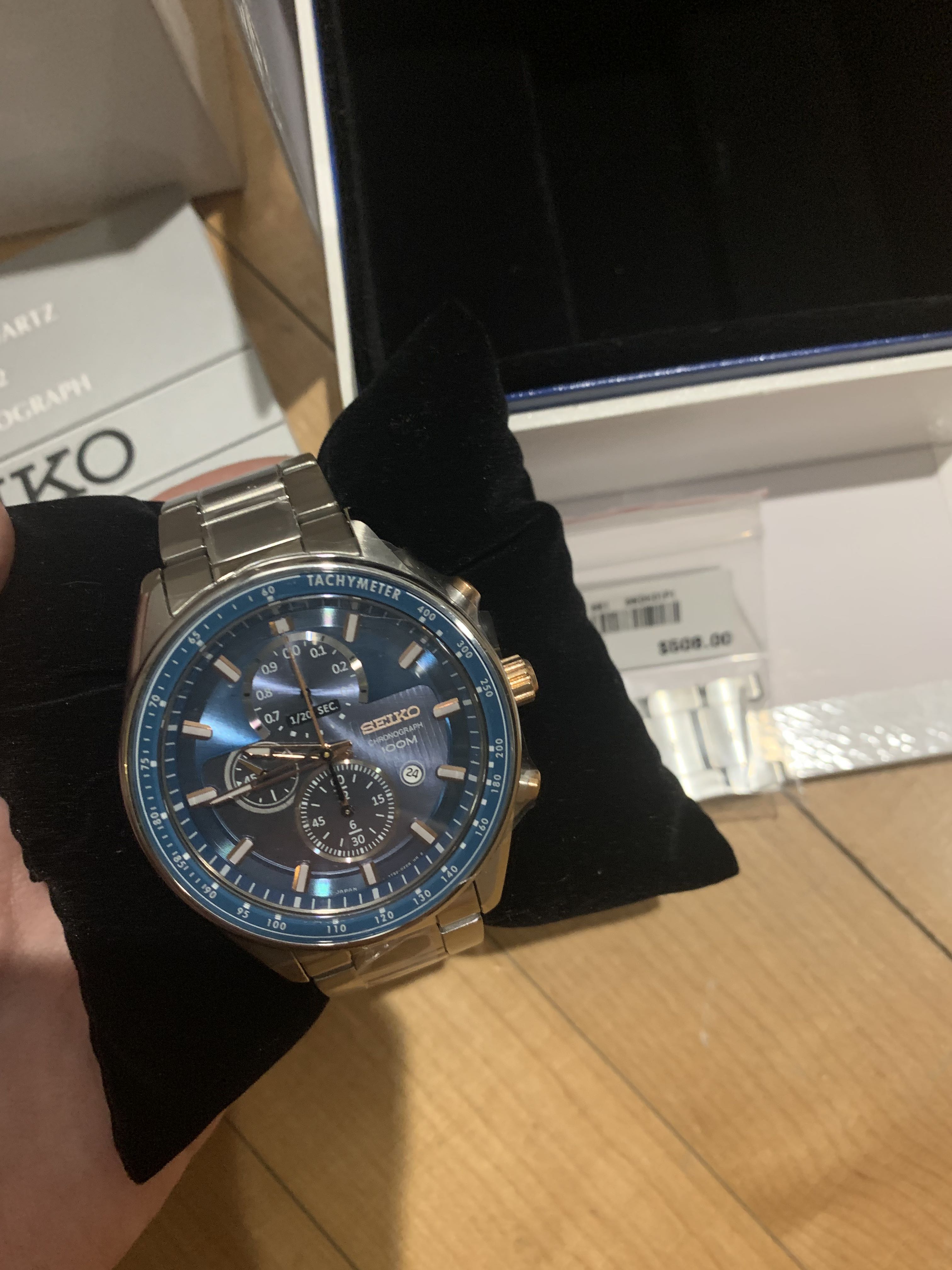 Seiko Analogue Quartz  1/20 Chronograph watch, Luxury, Watches on  Carousell