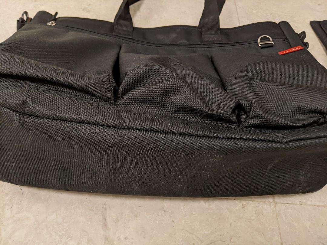 Skip hop duo double deluxe diaper bag top
