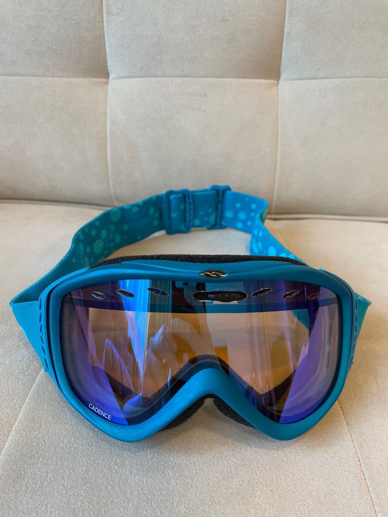 dc snowboard goggles