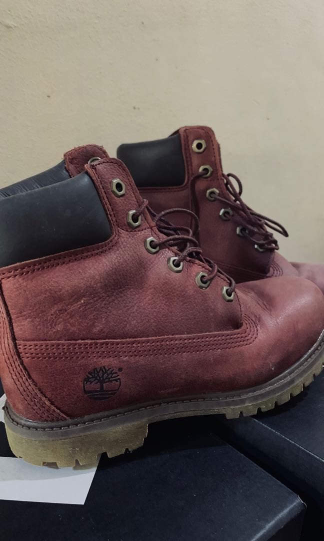 Timberland maroon boots, Women's Fashion, Footwear, Boots on Carousell