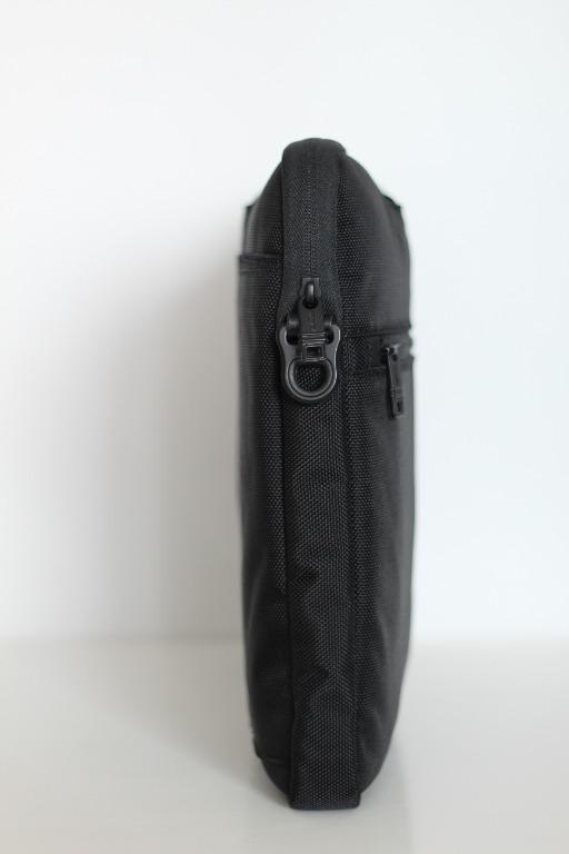 Tumi 15" Sling Laptop bag 26627D2 Alpha 2 Laptop Bag, Men's Fashion