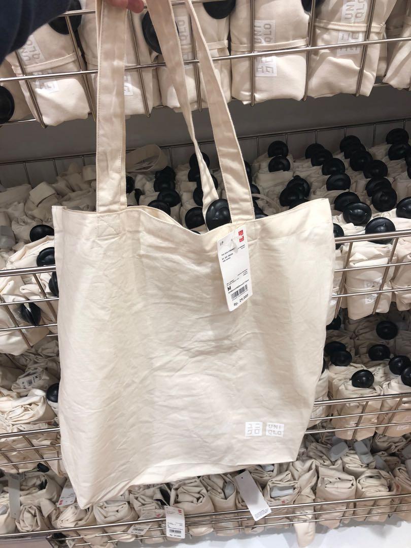 Harga tote bag best sale uniqlo