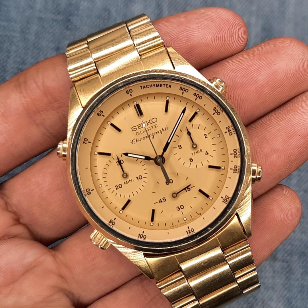 Vintage Seiko 7A28-7029 Chronograph Quartz Men's Watch, Men's Fashion,  Watches & Accessories, Watches on Carousell