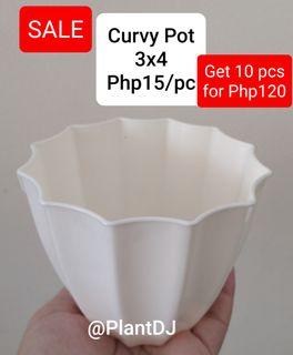 White Plastic Pots Bundle