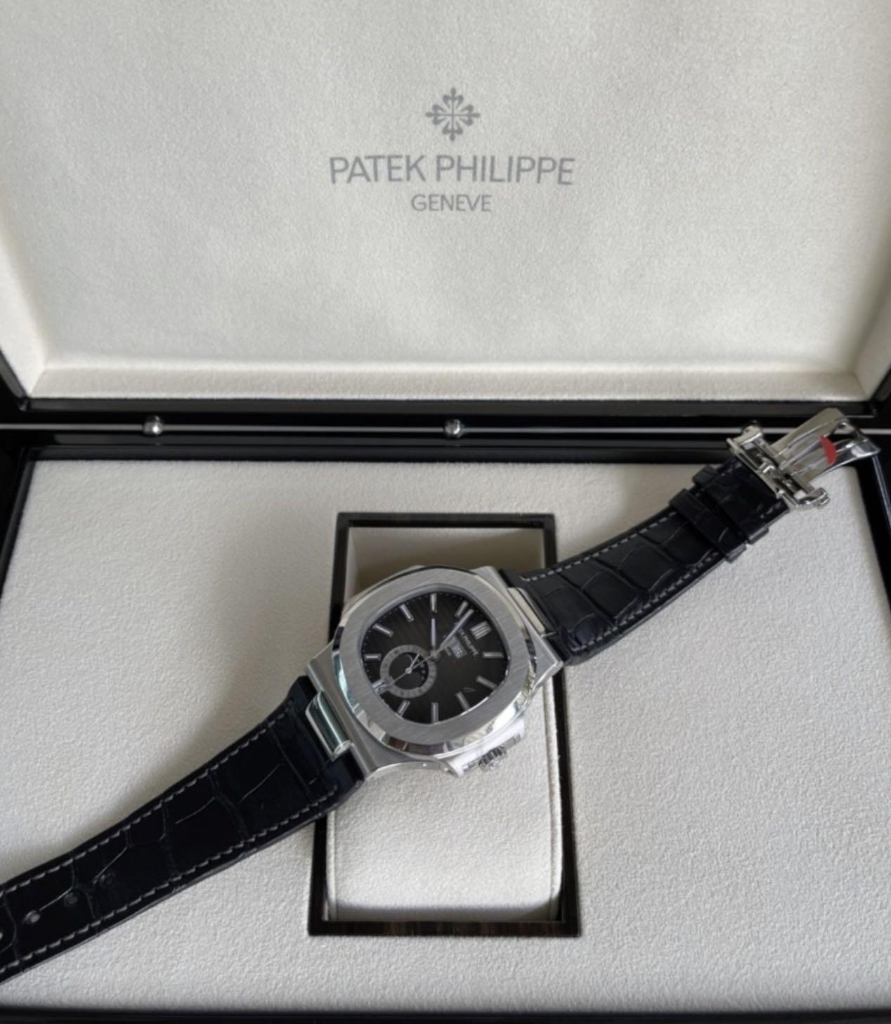 AUTHENTIC PATEK PHILIPPE NAUTILUS MOON PHASE Luxury Watches