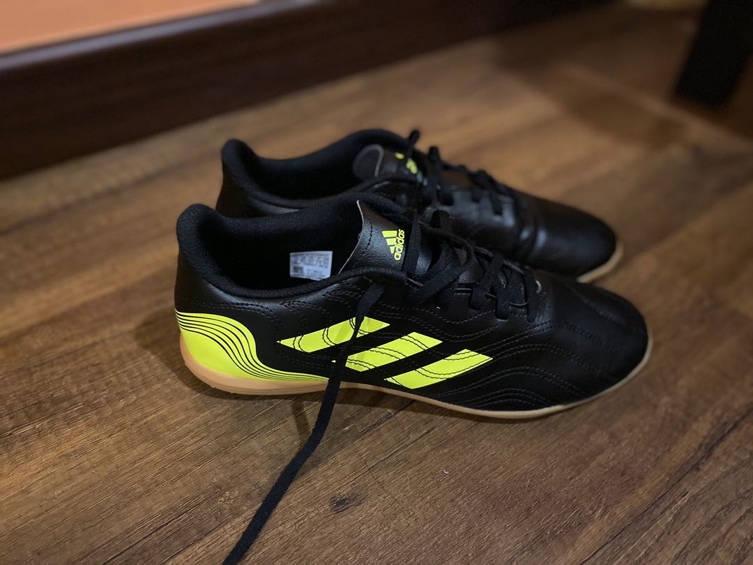 Adidas Futsal Shoe, Men's Fashion 