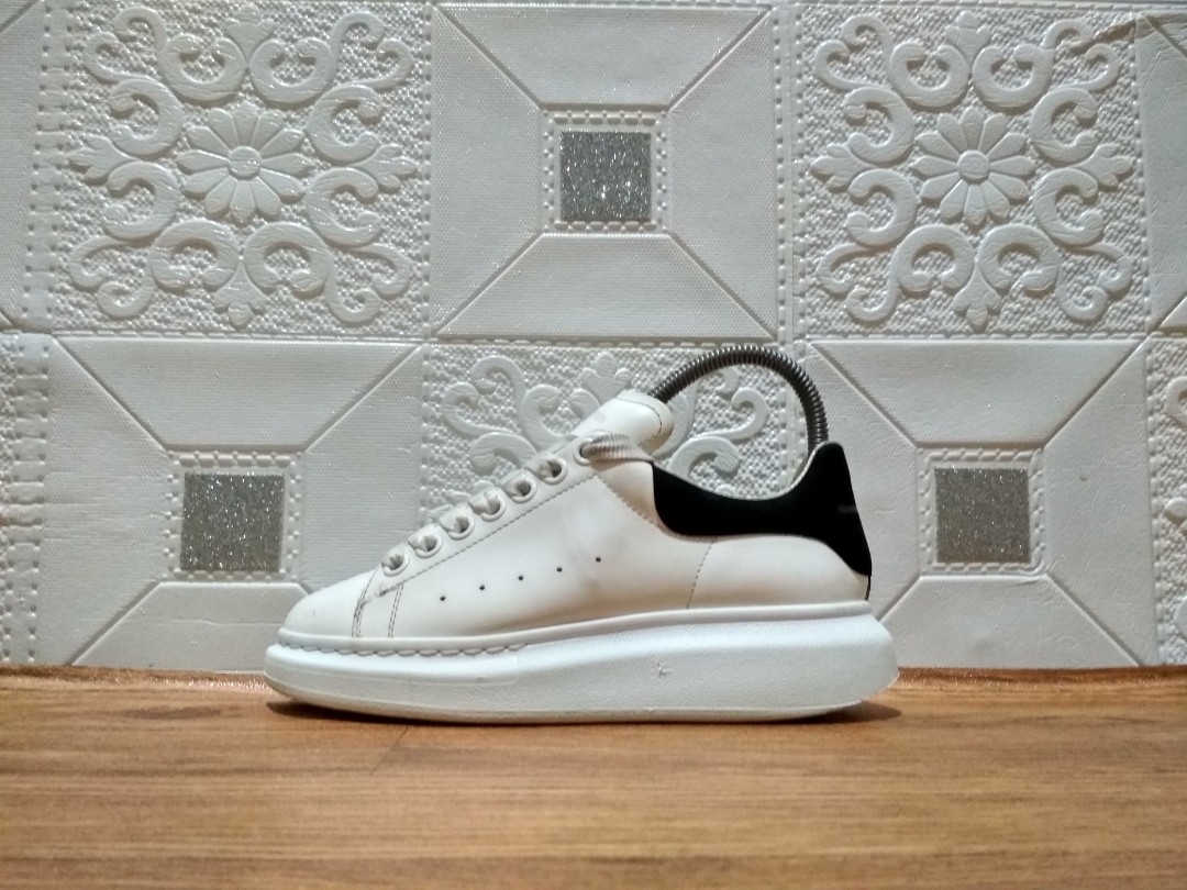 Alexander McQueen second insole 23, Fesyen Wanita, Sepatu di Carousell