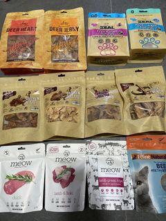 Assorted Freeze Dried for Cats and Dogs Dear Dear Zeal Absolute Bites Meow Feline Natural