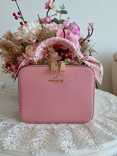 (Category: ) located in . Submitted by pinkyluxe (Listing ID 1131445792, Image 1). Description: .