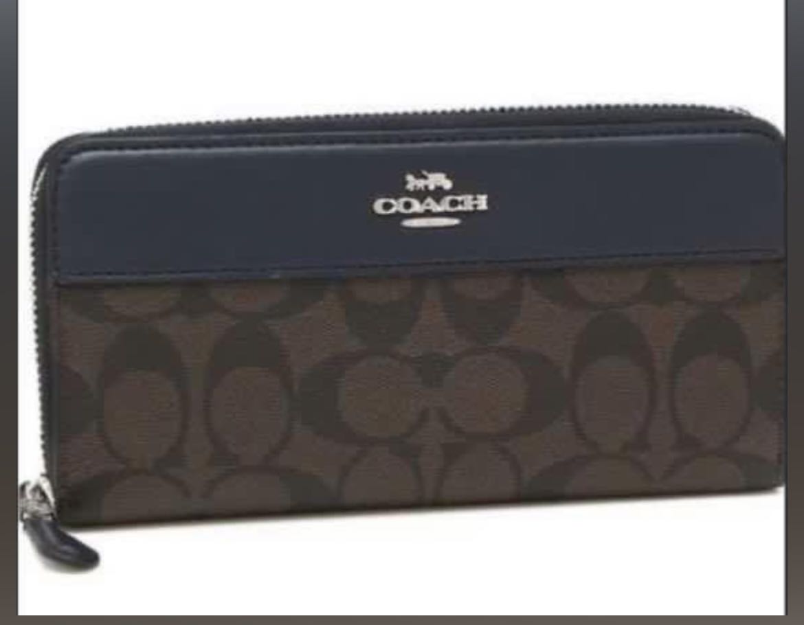 coach accordion zip wallet outlet