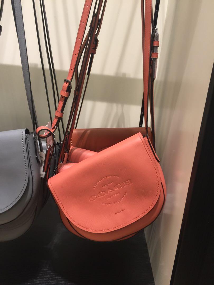Coach long strap cross body bag. Brown Vintage vibes