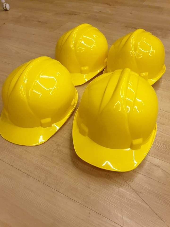 Construction hat (Category: Caps & Hats) located in Singapore. Submitted by woodmen31 (Listing ID 1131489158, Image 2). Description: Brand New construction hats! View to believe! Get all at ONLY $15! Self collection at : 6 Yishun industrial street 1 #01-14 (northview bizhub) Islandwide delivery :$10 self collection time: Mon- Fri (11am to 6pm).