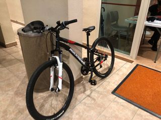 (Category: ) located in . Submitted by ari_gold (Listing ID 1131587656, Image 1). Description: .