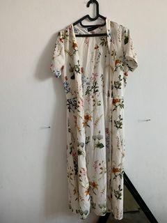 Flower Midi Dress Putih