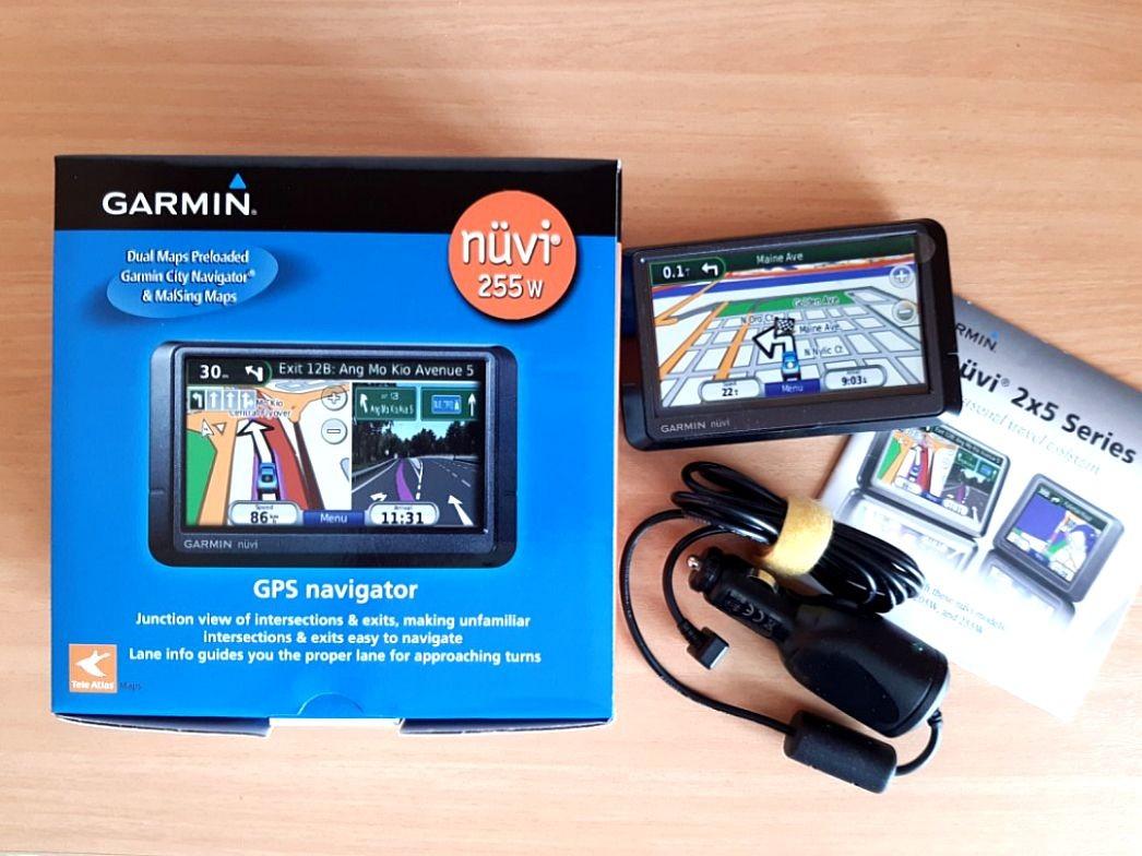 Garmin Nuvi 255w GPS Navigator Auto Accessories on Carousell