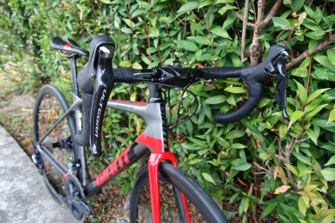 Giant tcr advanced 1 disc 2019 sale carbon road bike grey