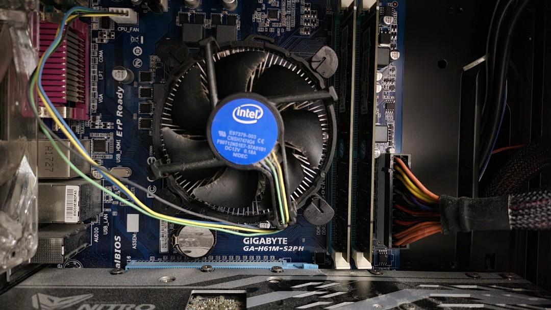 Gigabyte motherboard clearance i5 processor