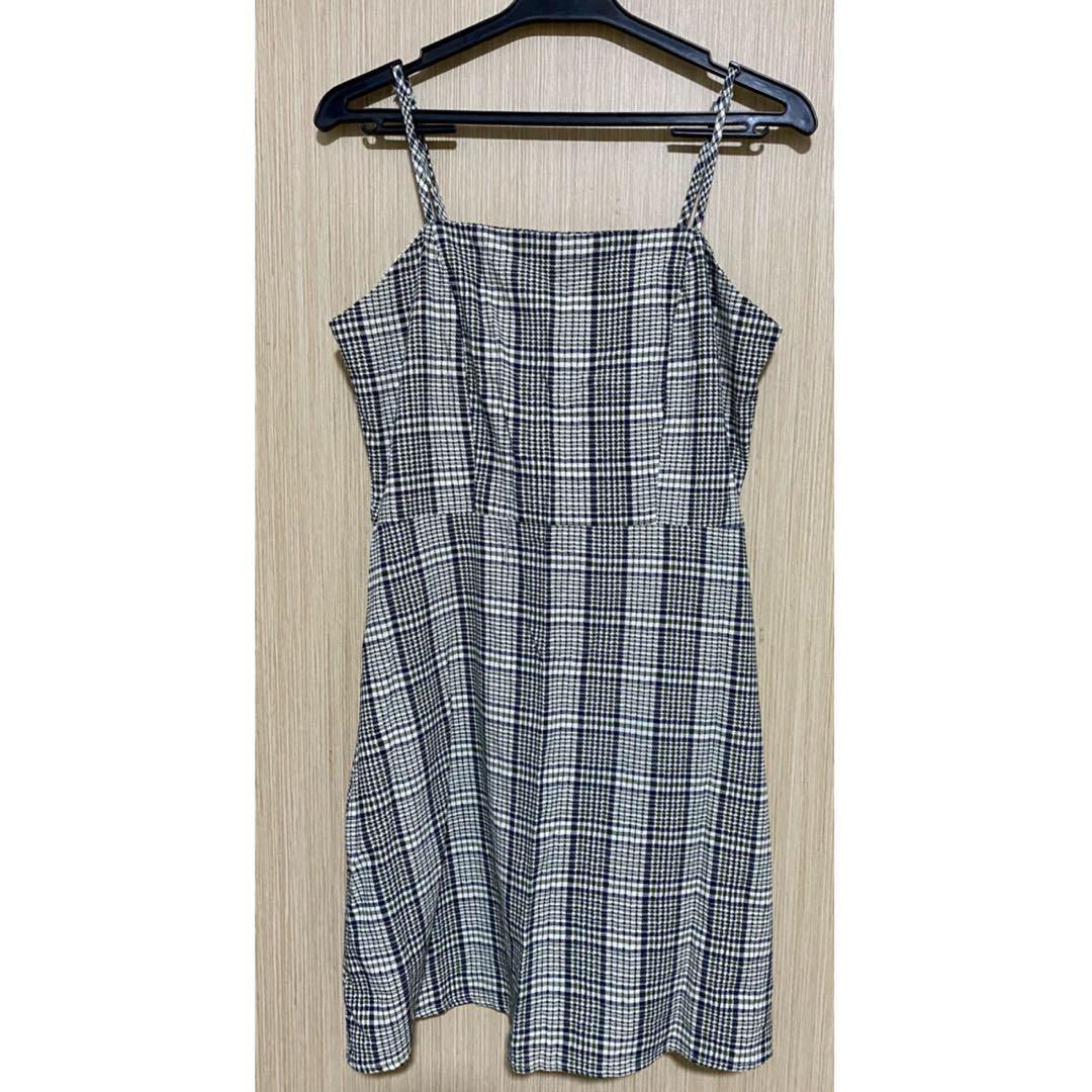 Gingham cheap sleeveless dress