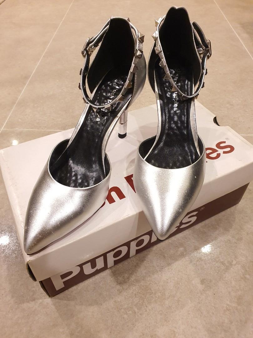 HUSH PUPPIES WOMEN HEELS SHOES SILVER LEATHER STUDS
