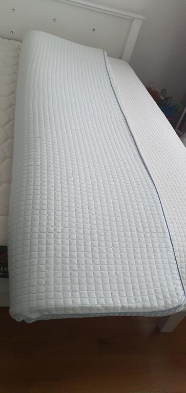 Ikea top knapstad mattress