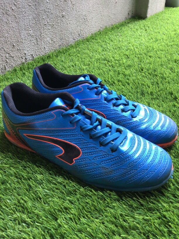 Kasut futsal kronos discount