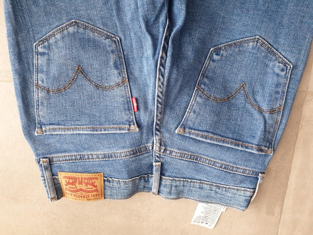 Levi 624 cropped jeans Women s Fashion Bottoms Jeans Leggings on Carousell