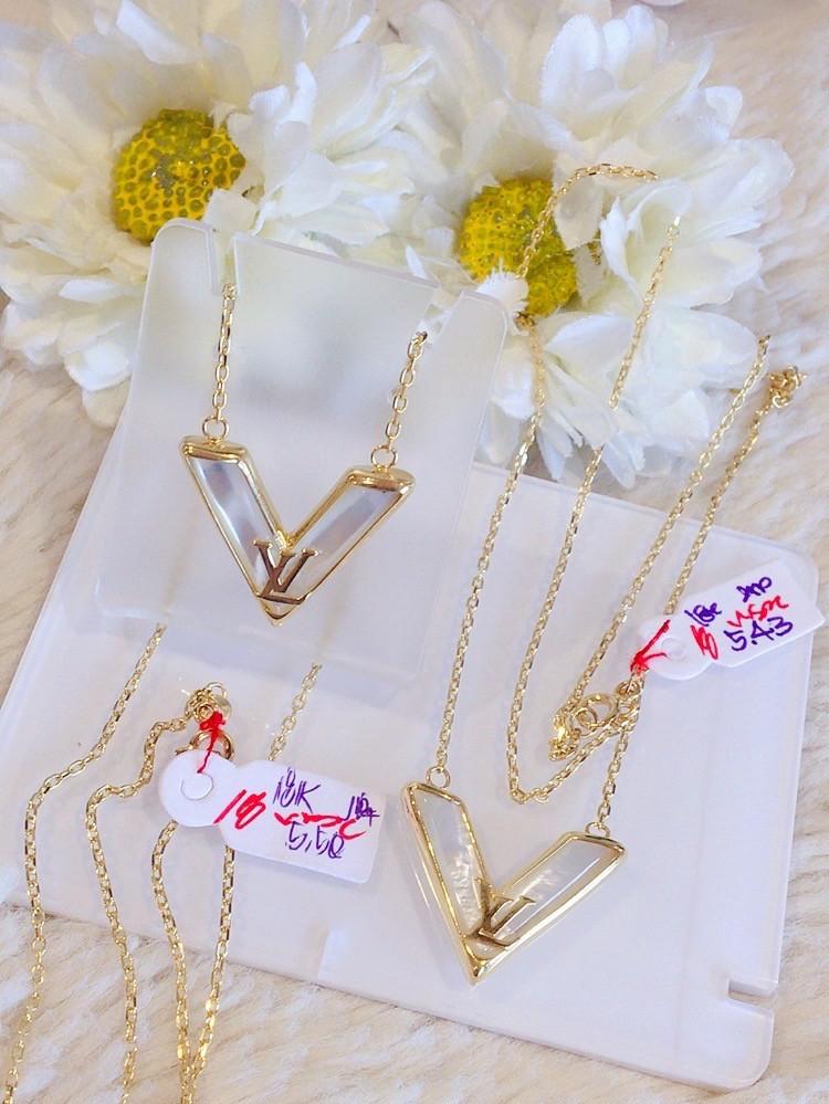 Louis Vuitton set earrings and necklace 18k gold plated, Women's Fashion,  Jewelry & Organizers, Necklaces on Carousell