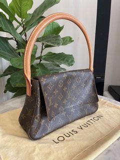 Louis Vuitton Vintage Monogram Mini Looping Bag (authentic)