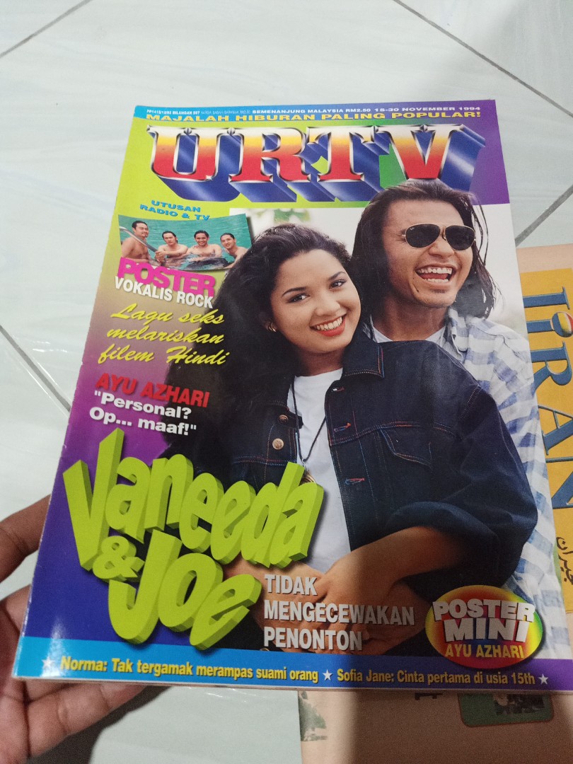majalah hiburan urtv lama - joe wings u0026 vanida 1994, Books