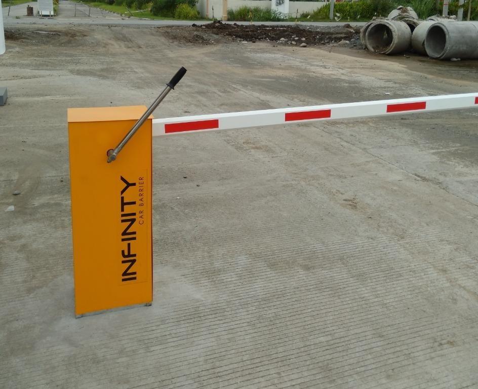 Manual car barrier boom barrier, Commercial & Industrial, Construction