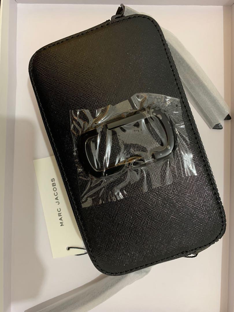 Marc Jacobs Snapshot DTM Black (w slight flaw), Luxury, Bags & Wallets on  Carousell