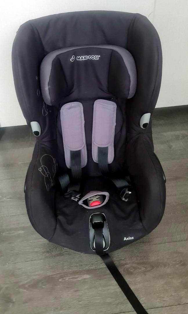 Axiss Authentic Black de Bébé Confort, Siège auto Groupe 1 (9-18kg