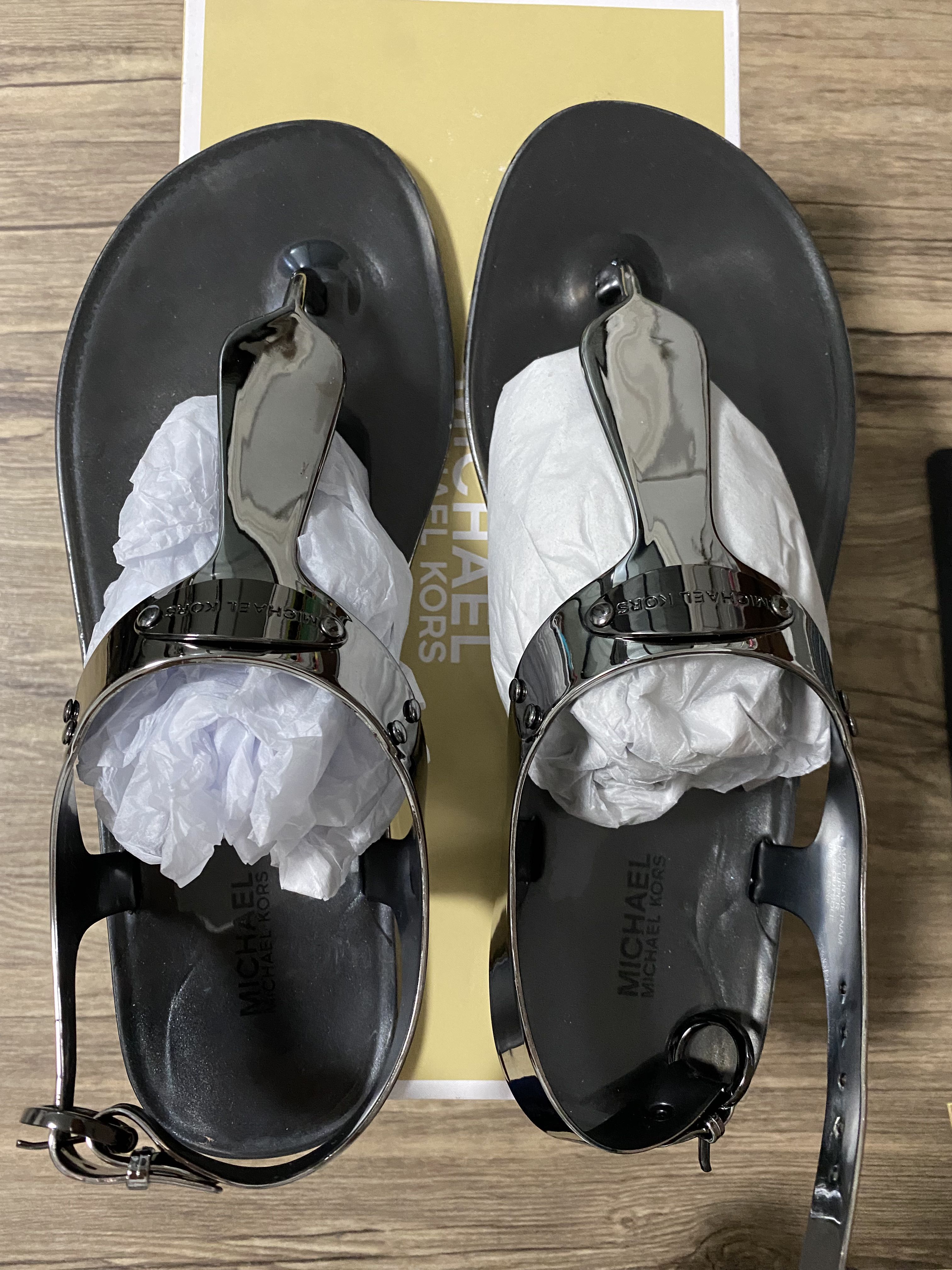 Michael kors sales plate jelly