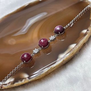 (Category: ) located in . Submitted by huangsjadeiteandjewelry (Listing ID 1131452885, Image 1). Description: .