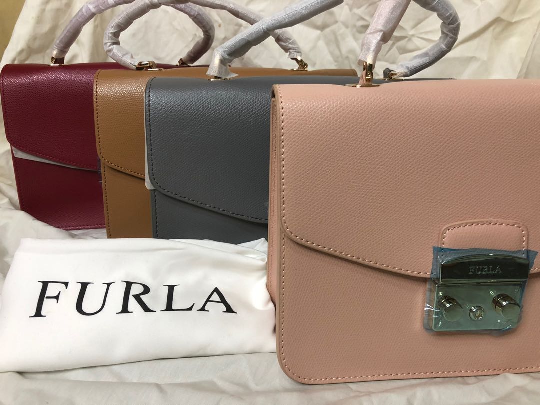 furla new metropolis