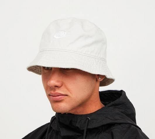 Nike Futura Bucket Hat in Light Bone 