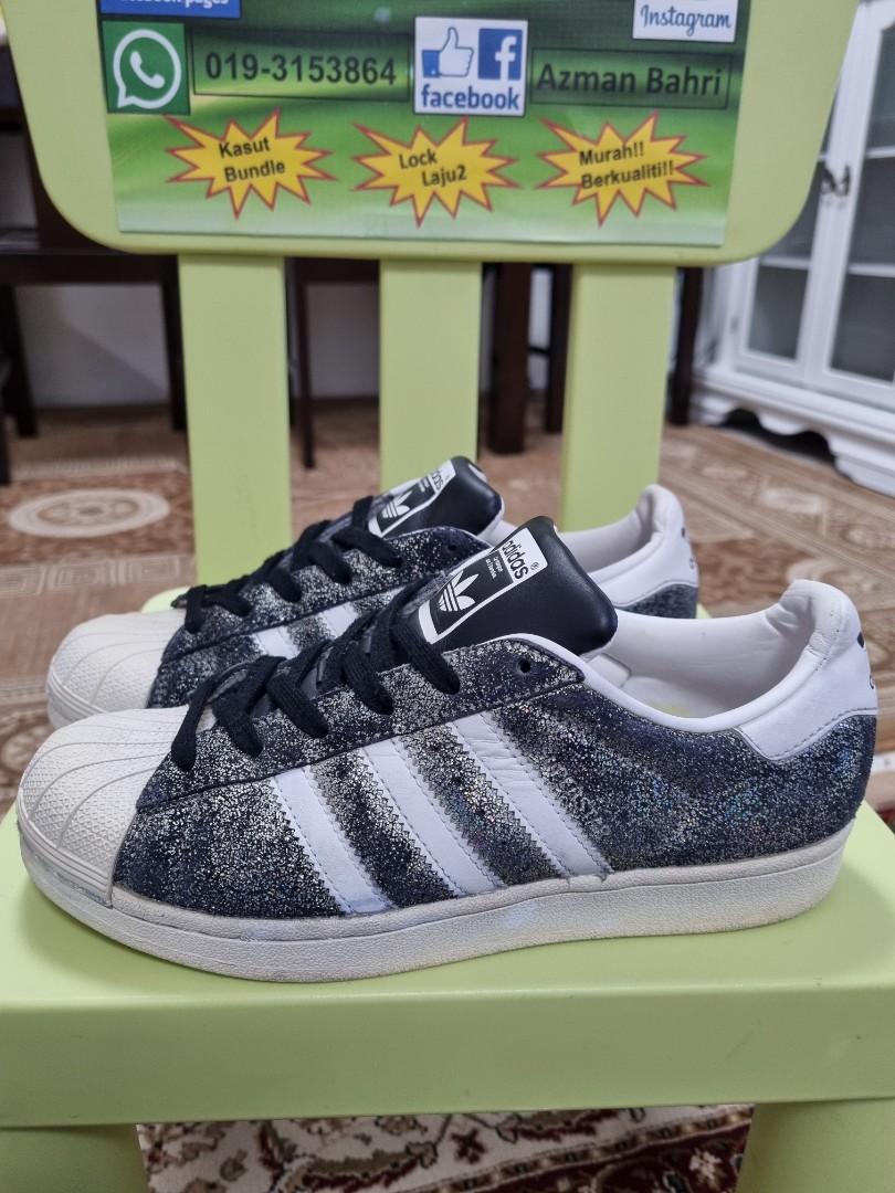Sparkly adidas superstars clearance