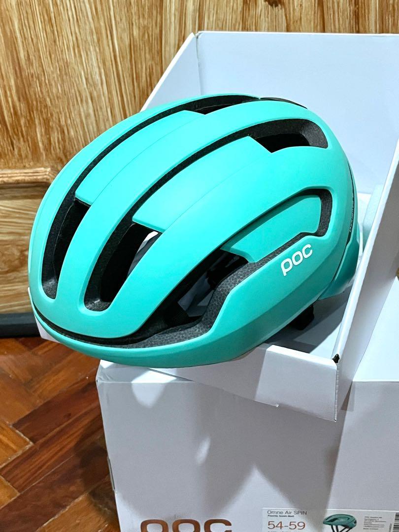 POC Omne Air Spin Flourite Green Matte med Sports Equipment