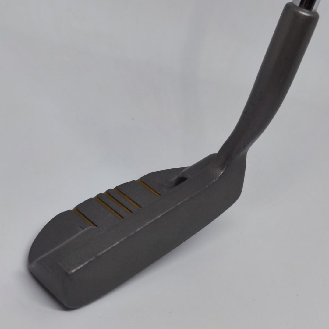 Premium and like new condition Mizuno 0803 golf putter