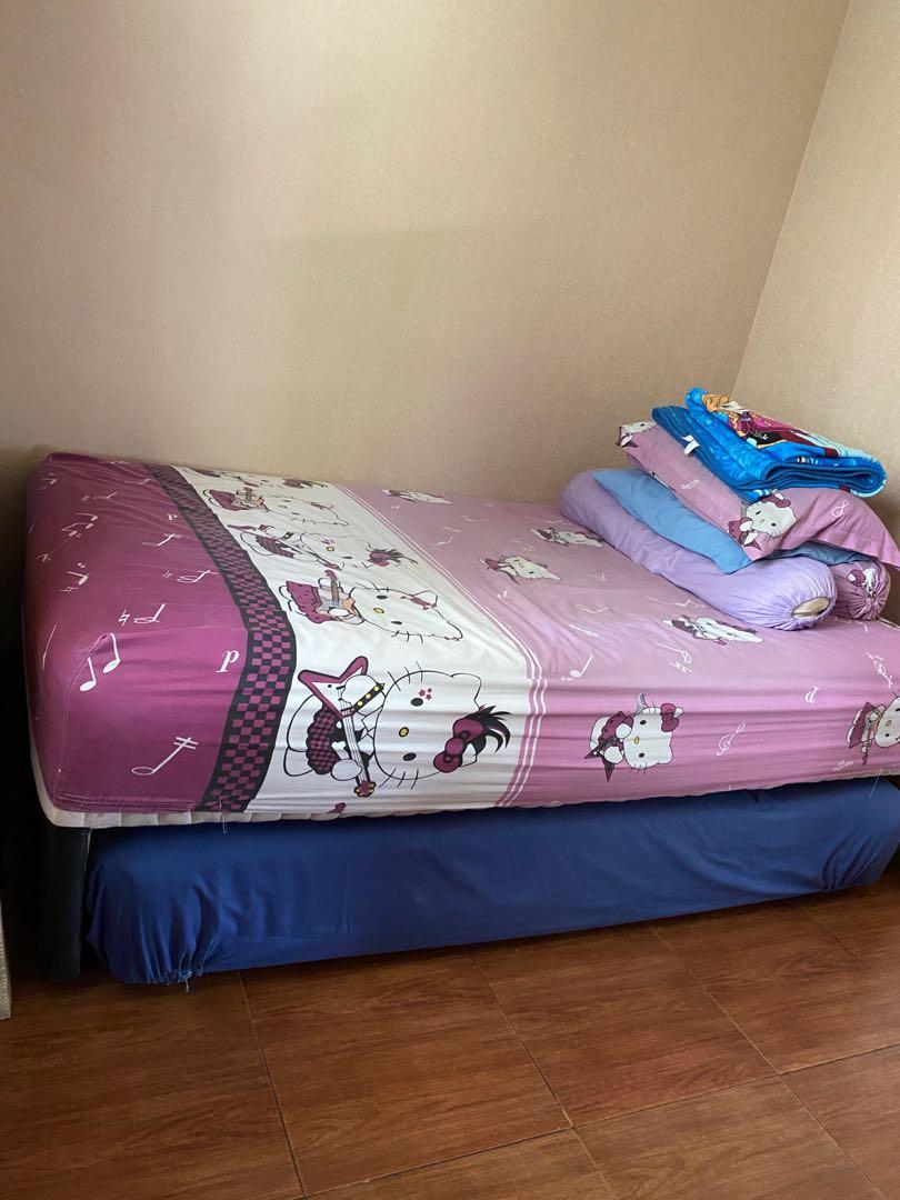 Spring bed double atas bawah uk 120x200, Perabotan Rumah di Carousell