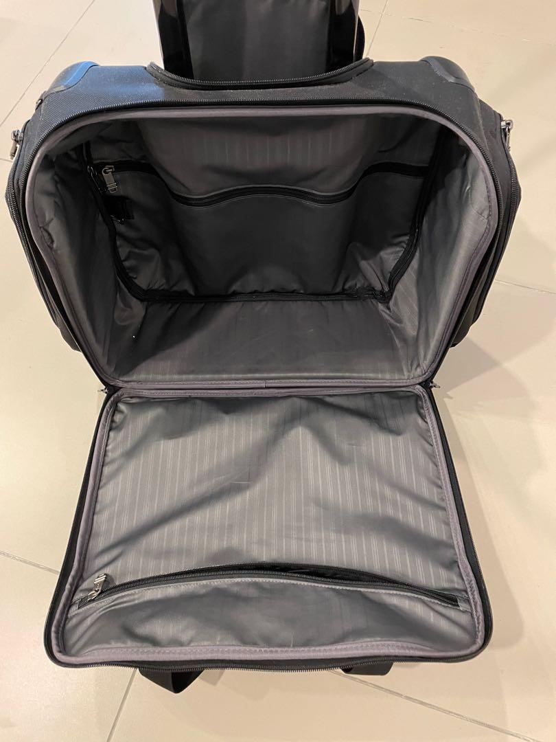 Tumi wheeled compact duffel ( cabin bag), Men's Fashion, Bags ...