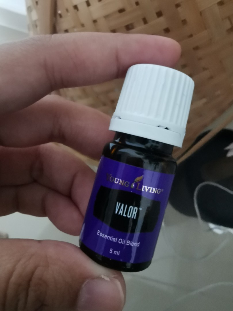 Valor EO Young Living, Beauty & Personal Care, Fragrance & Deodorants