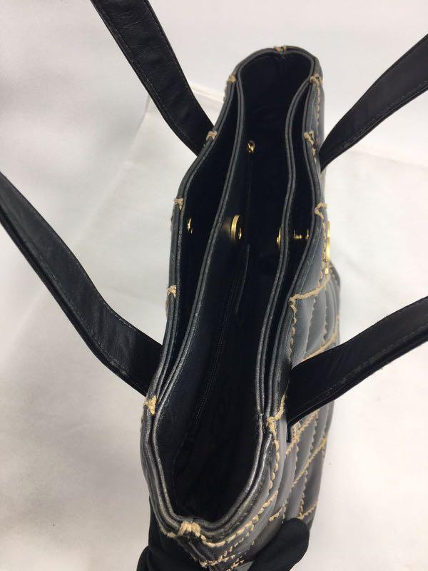 vintage chanel Surpique black leather Tote Small bag Quilted Vivian