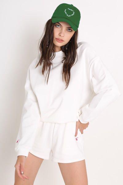 BNWT Supergurl Yuna Oversized Sweater in White Women s Fashion