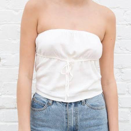 SOLD OUT Brandy melville kinsley tube top Perfect condition 300K