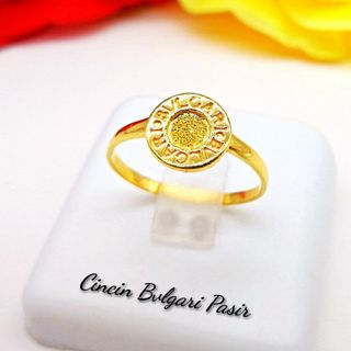 (Category: ) located in . Submitted by glamgorgeous (Listing ID 1131810767, Image 1). Description: .